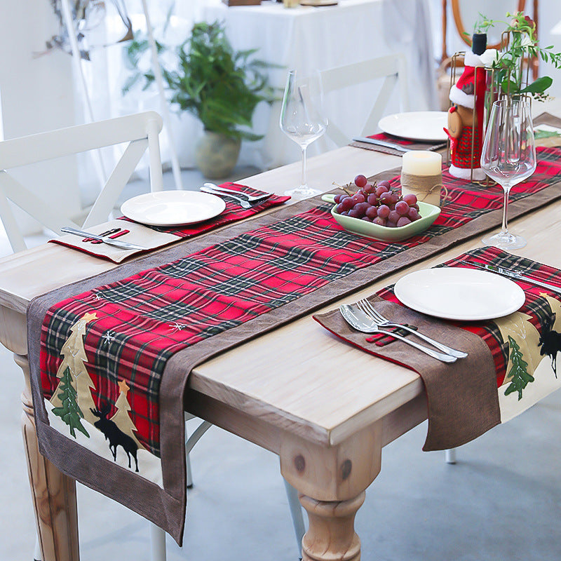 Merry & Bright Table Runner